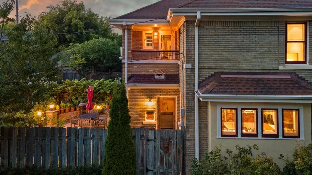 $749,900 | 4101 North Morris Boulevard, Shorewood, WI 53211