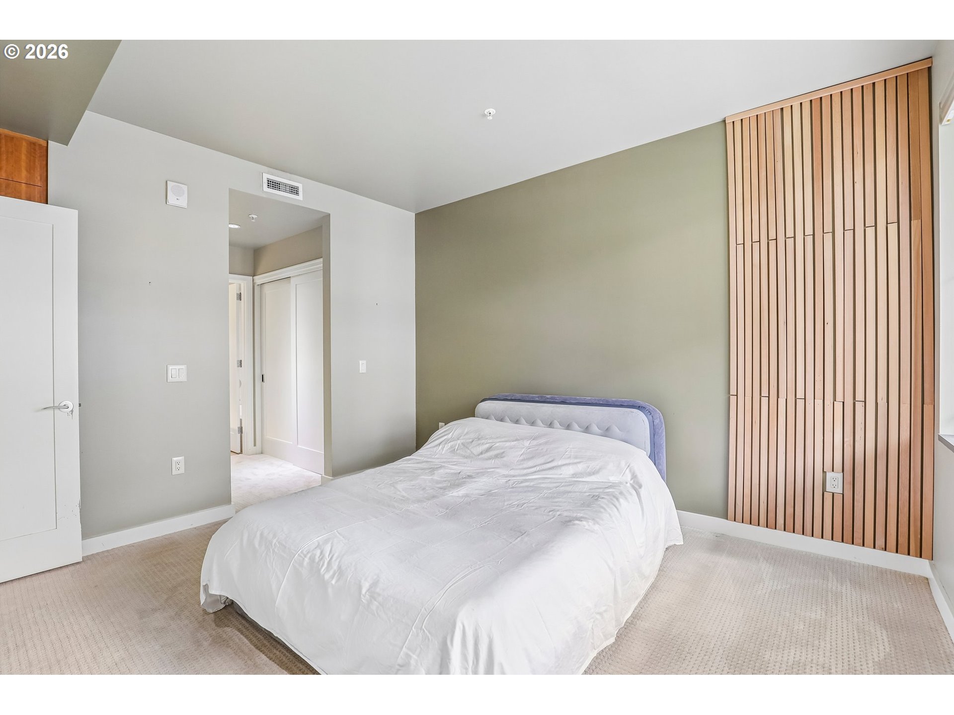 841 Southwest Gaines Street, Unit 335 Portland, OR 97239 - Photo 28 of 35
