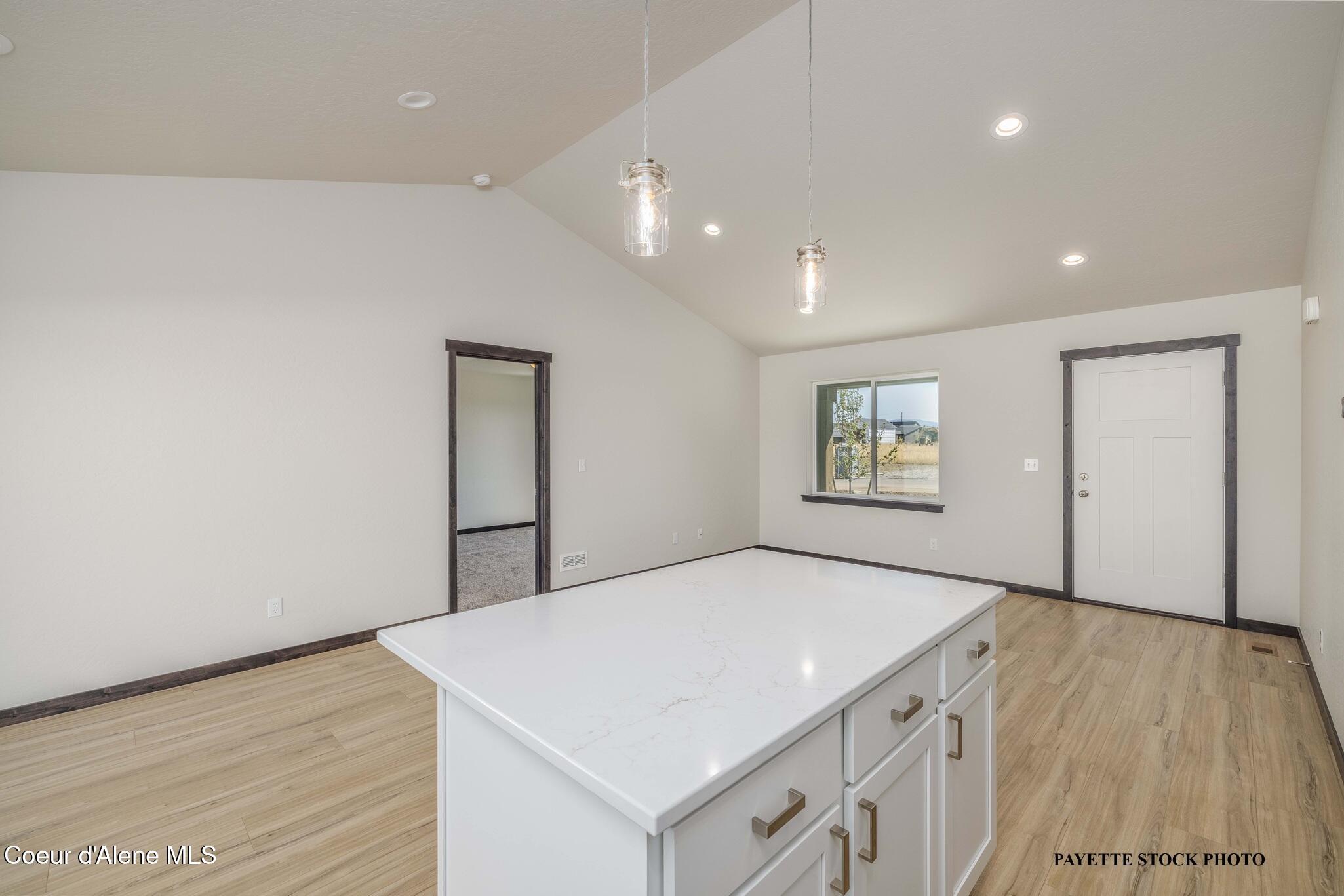 6653 West Plant Lane Rathdrum, ID 83858 - Photo 7 of 17 8 Kitchen