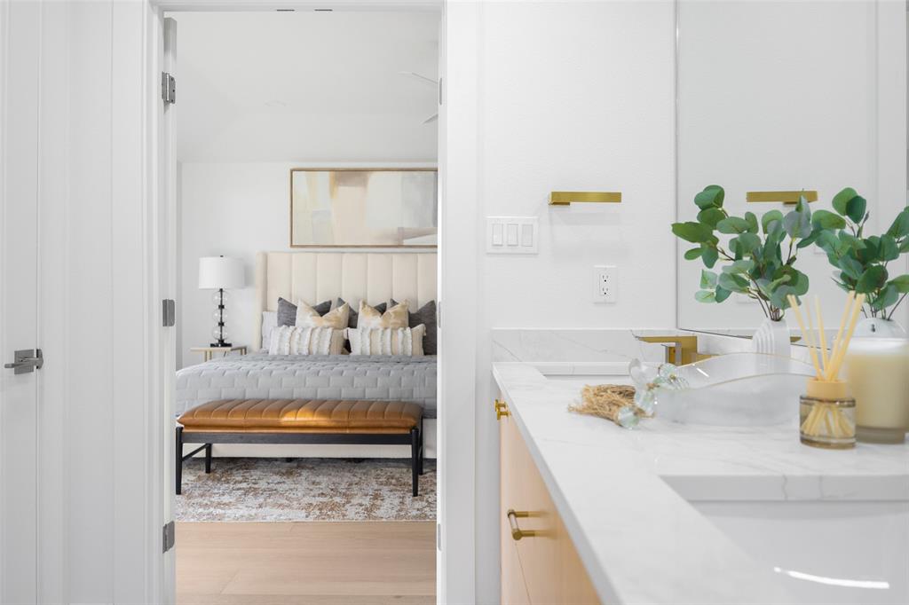 4408 Thunder Road Dallas, TX 75244 - Photo 21 of 38