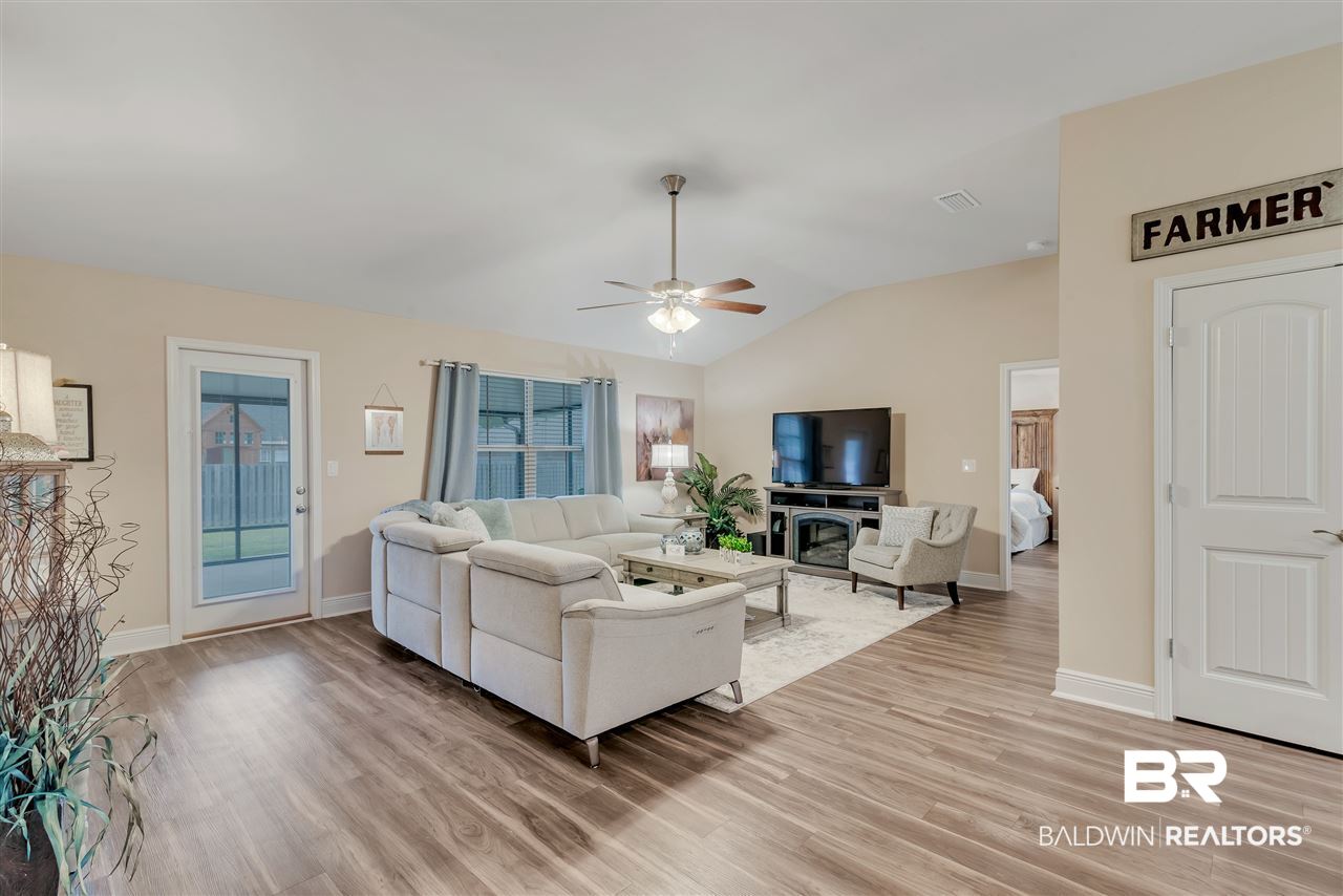 22176 Garland Loop Silverhill, AL 36576 - Photo 12 of 31 great room view #1