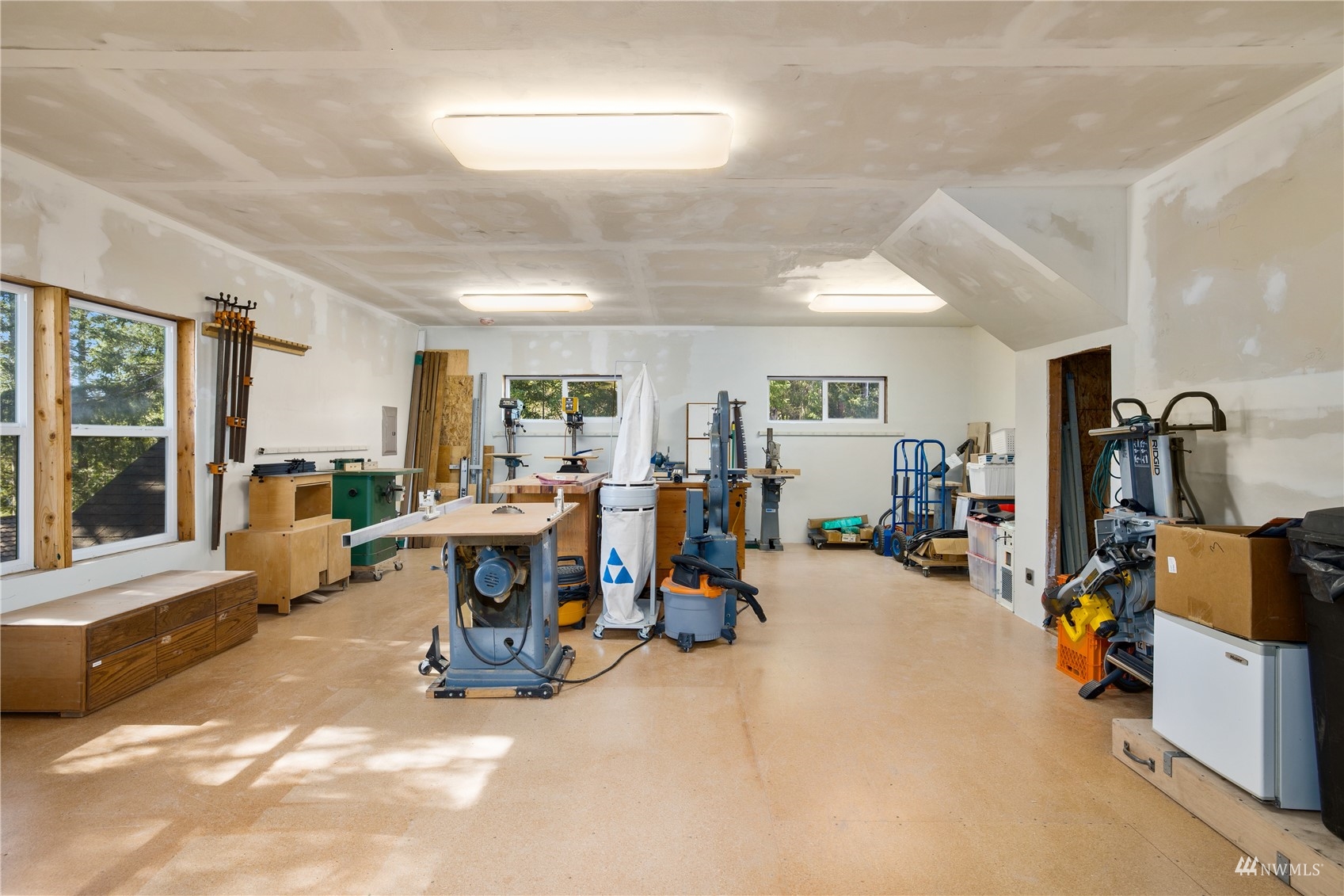 2141 Mason Benson Road East Grapeview, WA 98546 - Photo 34 of 40 a view of a room with gym equipment