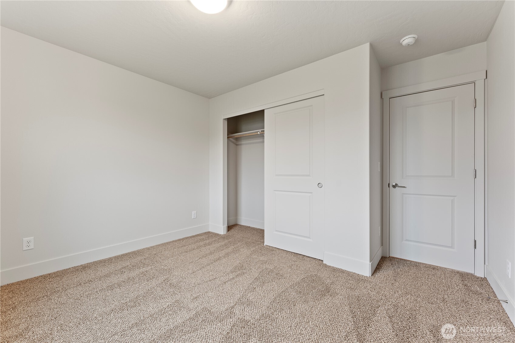 202 North Sandy Loop Moses Lake, WA 98837 - Photo 13 of 24 a view of an empty room