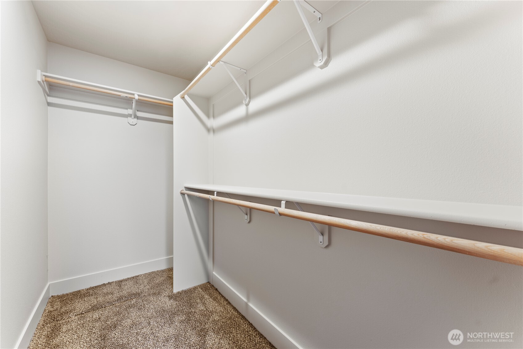 202 North Sandy Loop Moses Lake, WA 98837 - Photo 19 of 24 a view of an empty walk in closet