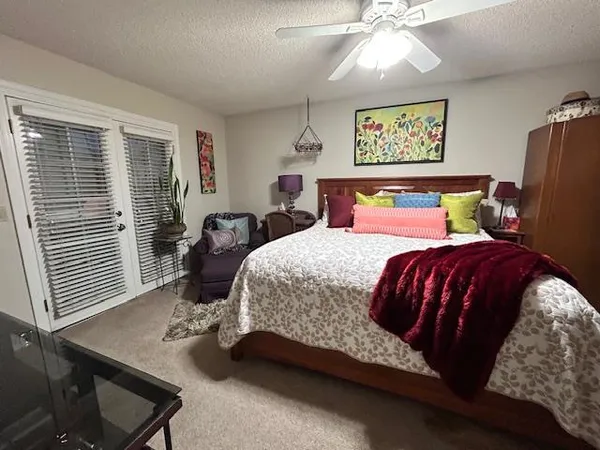 $300,000 | 445 Quill Lane, Clovis, CA 93612