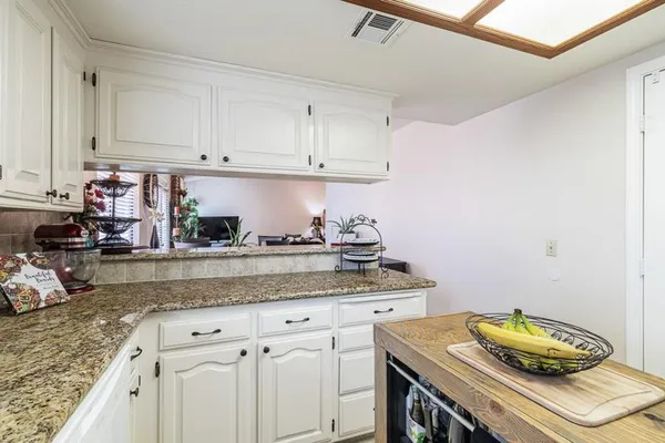 $305,000 | 445 Quill Lane, Clovis, CA 93612