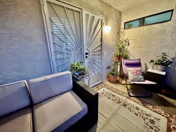 $300,000 | 445 Quill Lane, Clovis, CA 93612