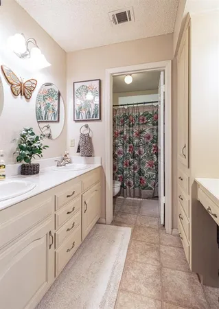 $305,000 | 445 Quill Lane, Clovis, CA 93612