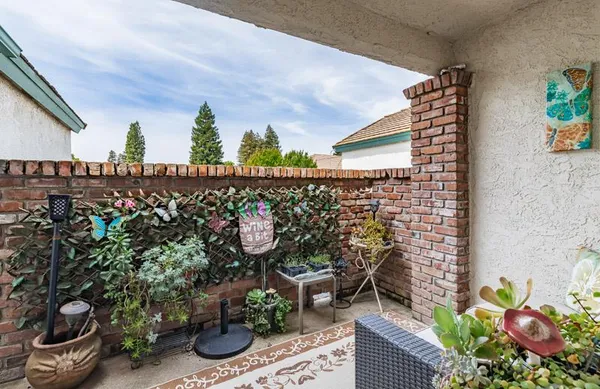 $305,000 | 445 Quill Lane, Clovis, CA 93612