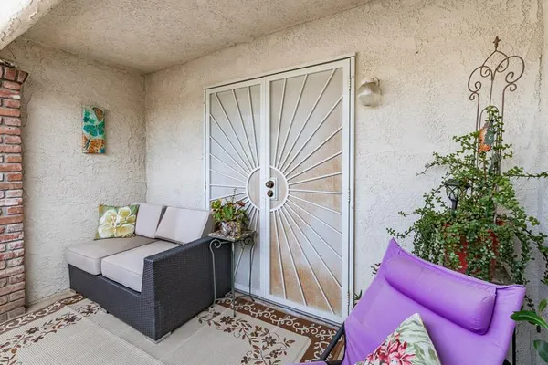 $305,000 | 445 Quill Lane, Clovis, CA 93612