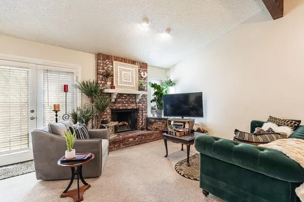 $305,000 | 445 Quill Lane, Clovis, CA 93612