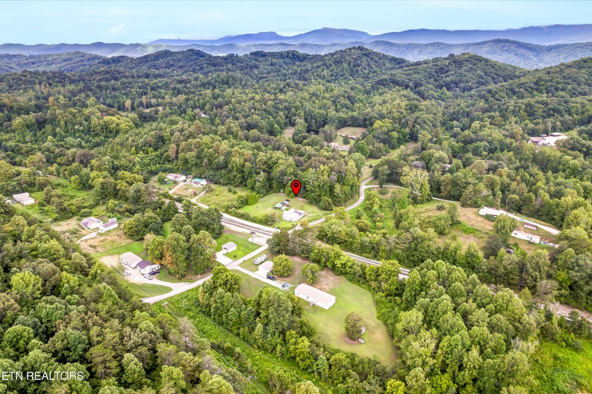 123 Sexton Lane Clinton, TN 37716 - Photo 37 of 41