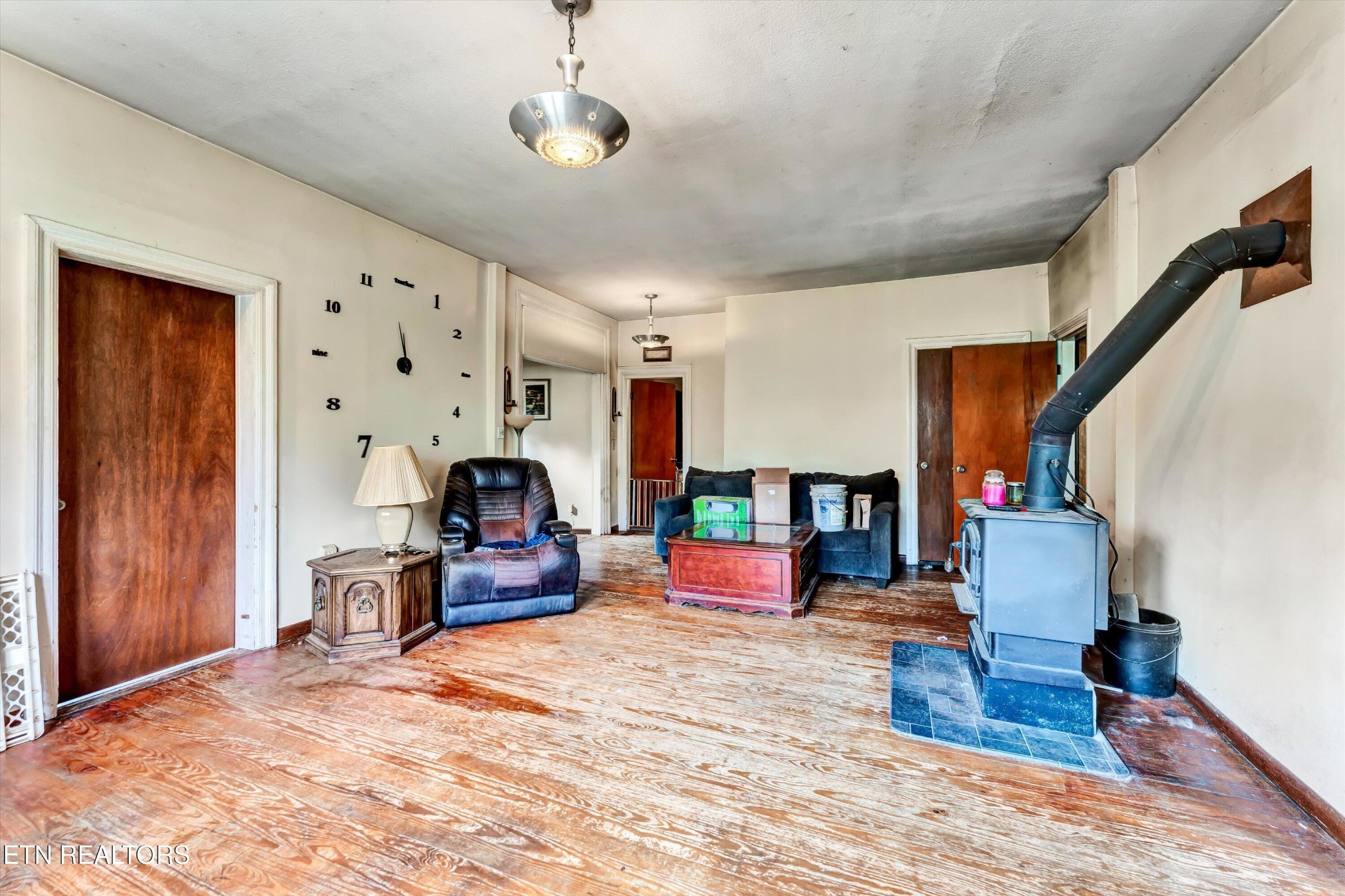 123 Sexton Lane Clinton, TN 37716 - Photo 4 of 41