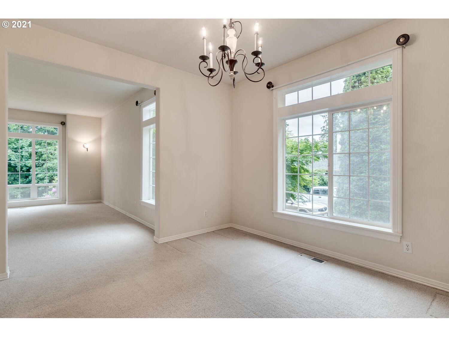 11620 Southwest Bull Mountain Road Tigard, OR 97224 - Photo 7 of 32 Gallery Image 7