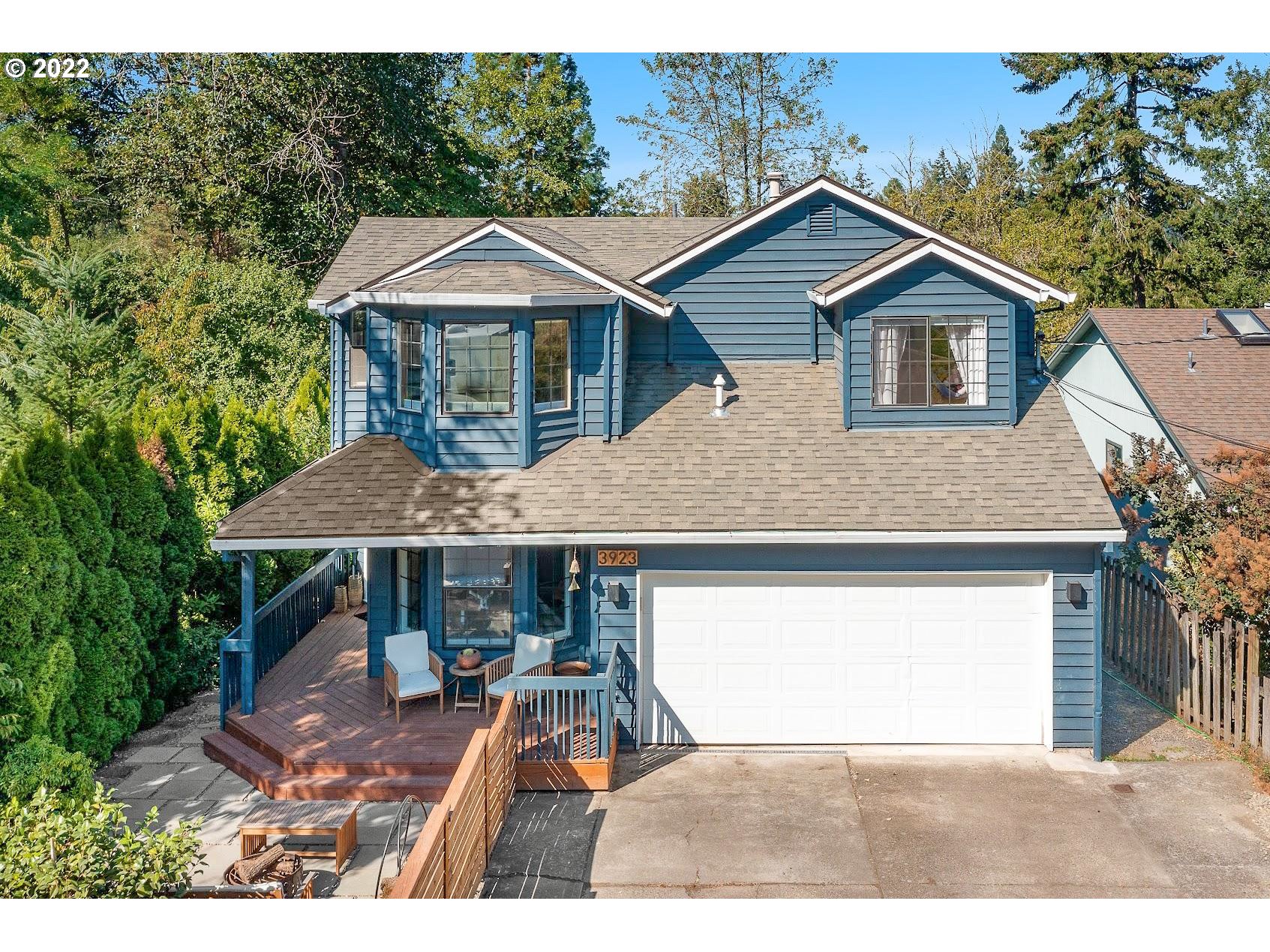 3923 Southwest Alice Street Portland, OR 97219 - Photo 1 of 31 Gallery Image 1