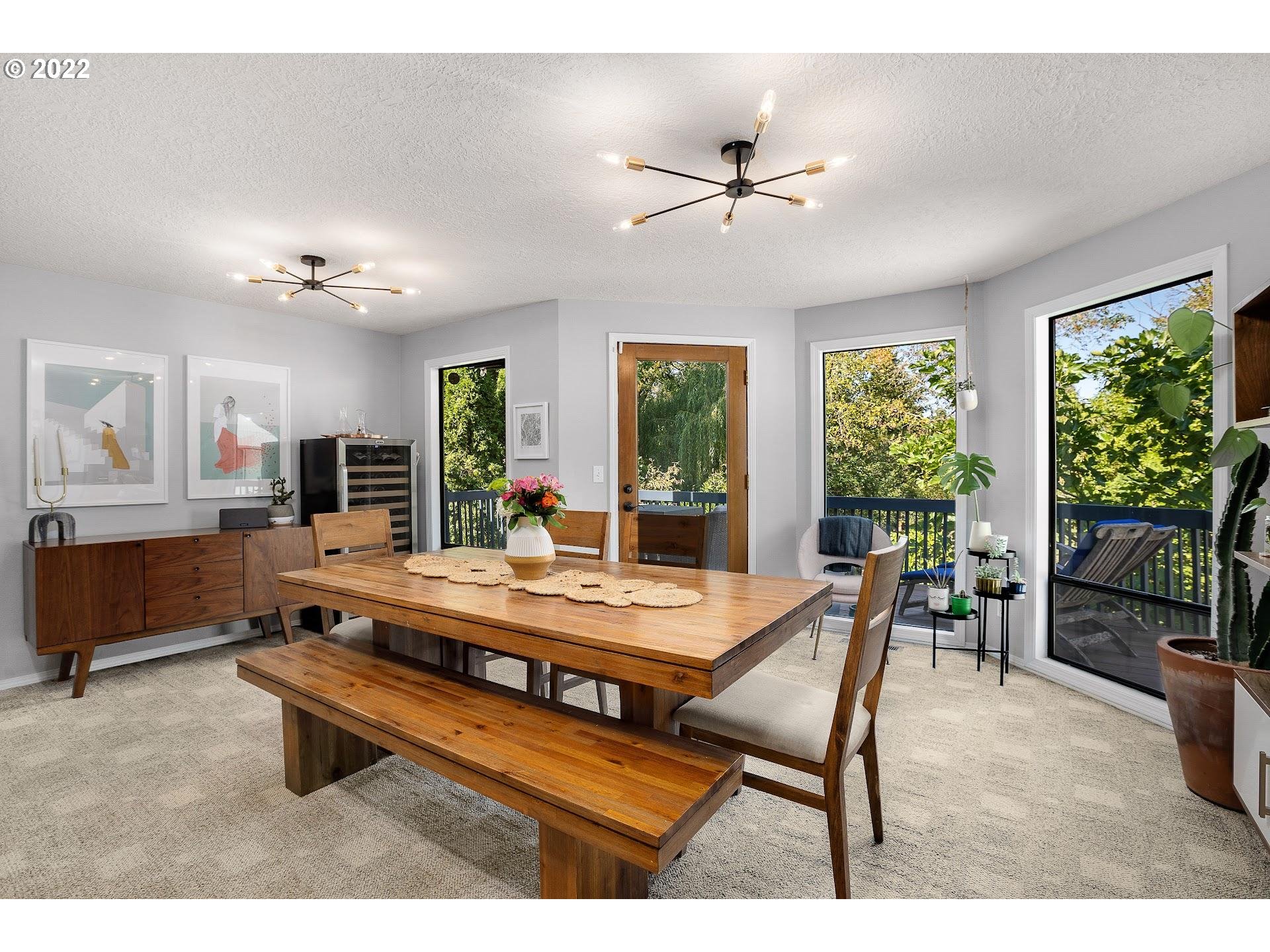 3923 Southwest Alice Street Portland, OR 97219 - Photo 11 of 31 Gallery Image 11