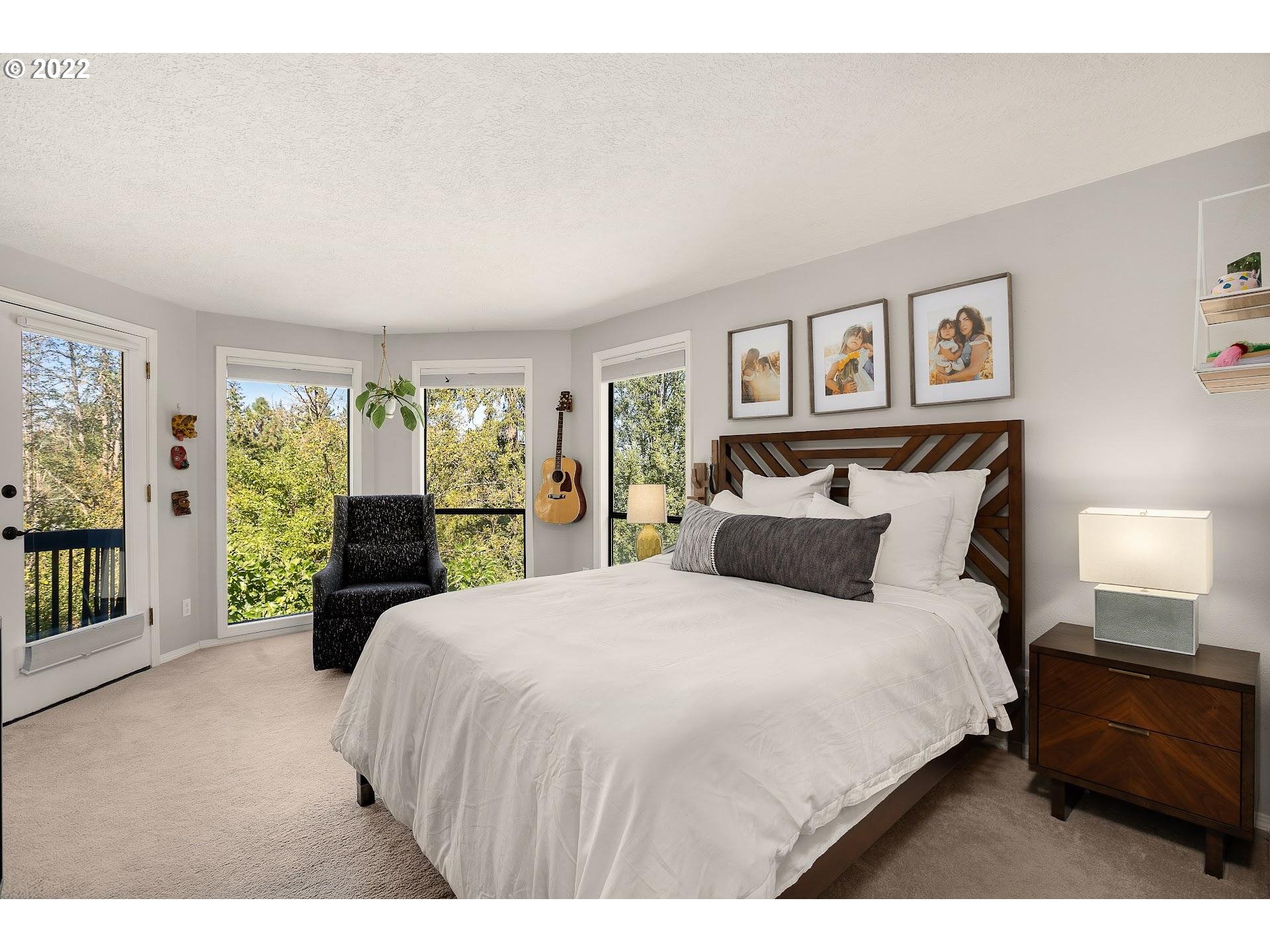 3923 Southwest Alice Street Portland, OR 97219 - Photo 13 of 31 Gallery Image 13
