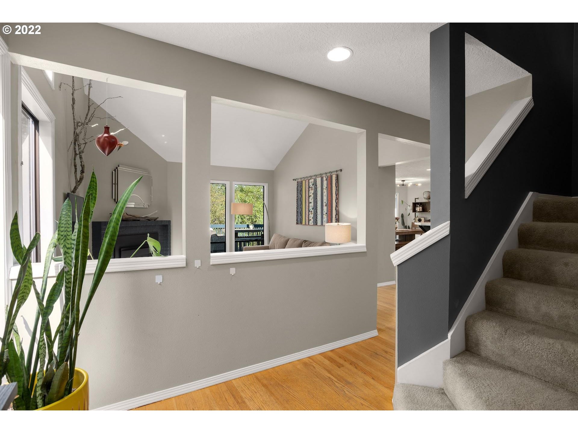 3923 Southwest Alice Street Portland, OR 97219 - Photo 21 of 31 Gallery Image 21