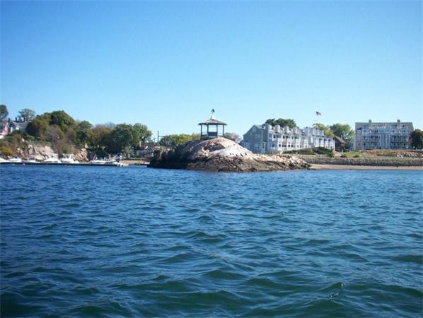 7 Rackliffe Street, Unit 2B Gloucester, MA 01930 - Photo 3 of 28 Gallery Image 3