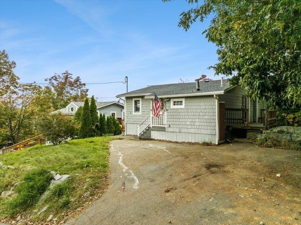 14 Overlook Road Weymouth, MA 02189 - Photo 3 of 24 Gallery Image 3