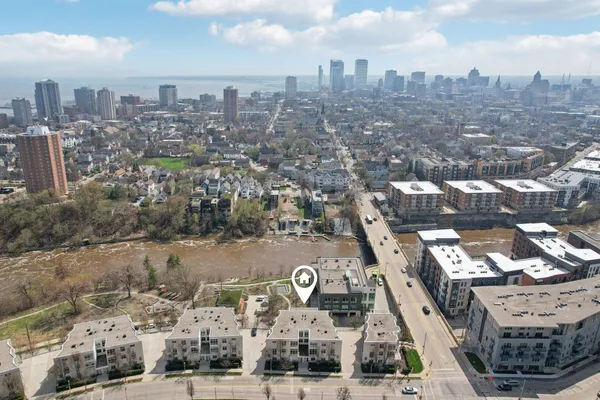 $349,000 | 2118 North Commerce Street, Unit 2118, Milwaukee, WI 53212