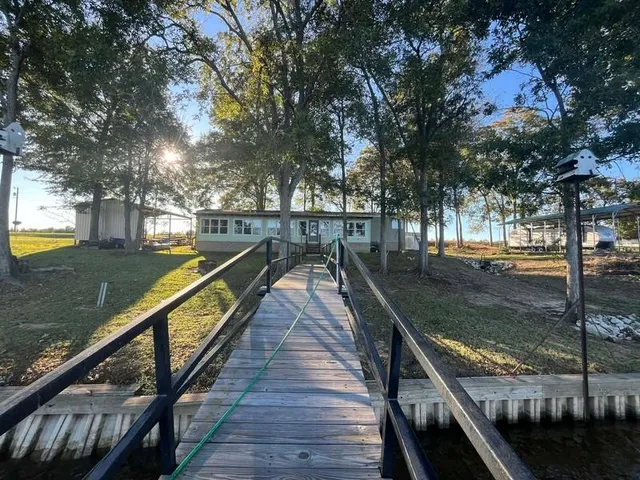 $258,000 | 2679 Parhams Road, Jonesville, LA 71343