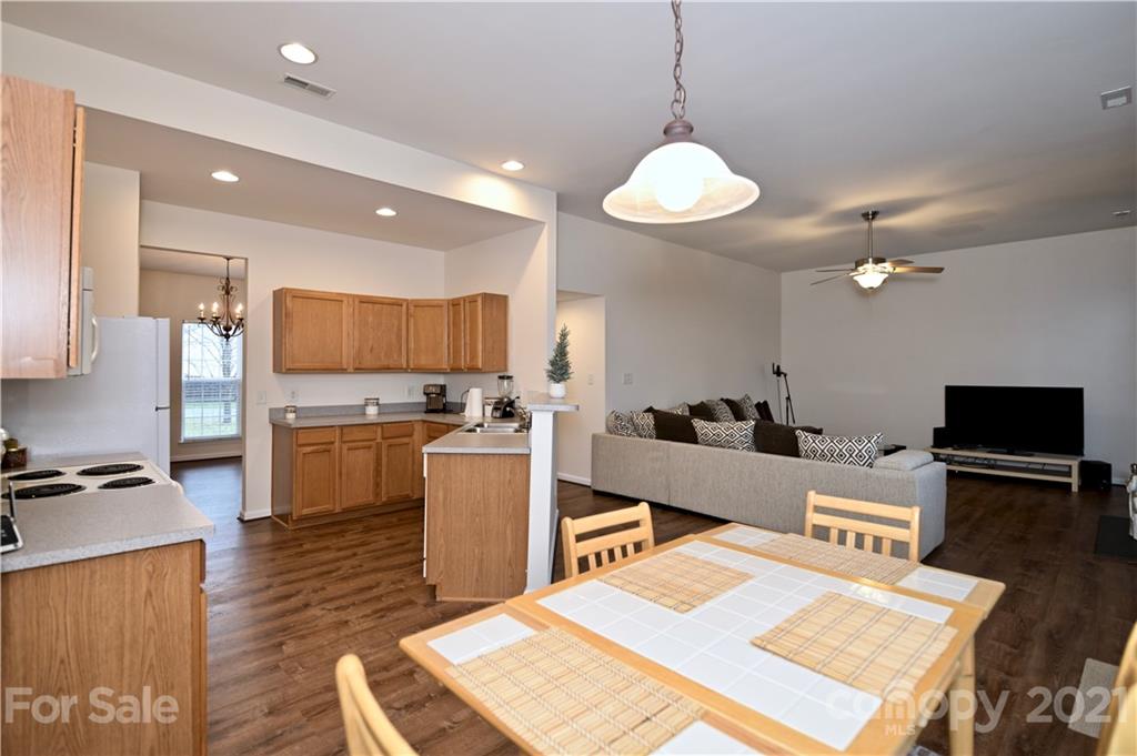 16205 Hayfield Road Charlotte, NC 28213 - Photo 12 of 33