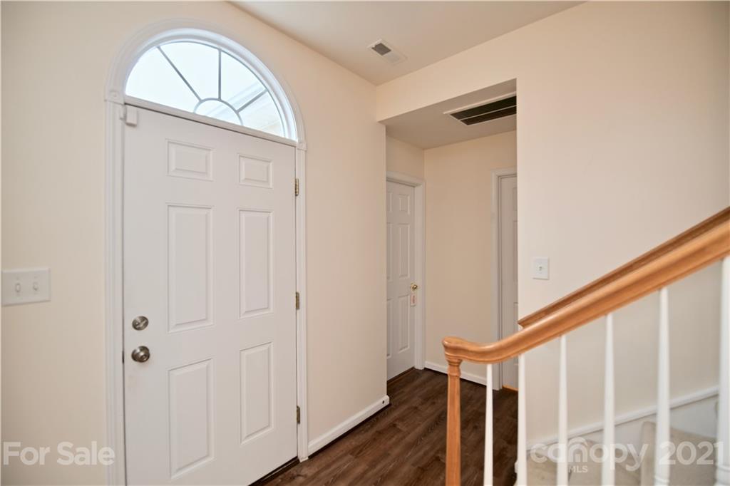 16205 Hayfield Road Charlotte, NC 28213 - Photo 4 of 33