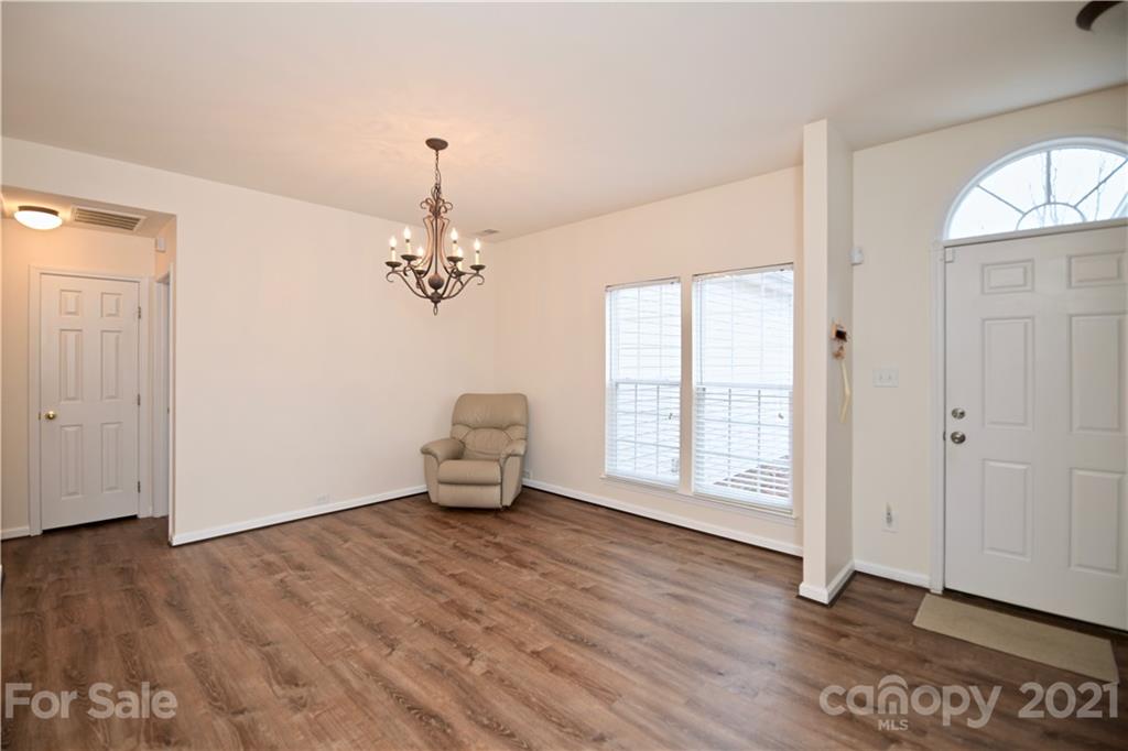 16205 Hayfield Road Charlotte, NC 28213 - Photo 5 of 33