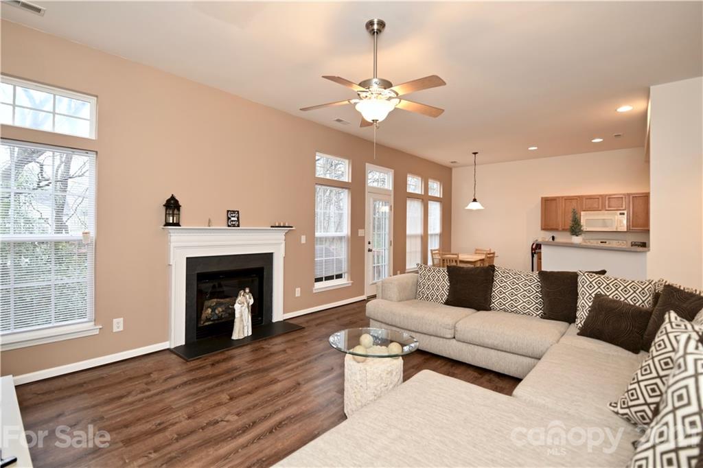 16205 Hayfield Road Charlotte, NC 28213 - Photo 8 of 33