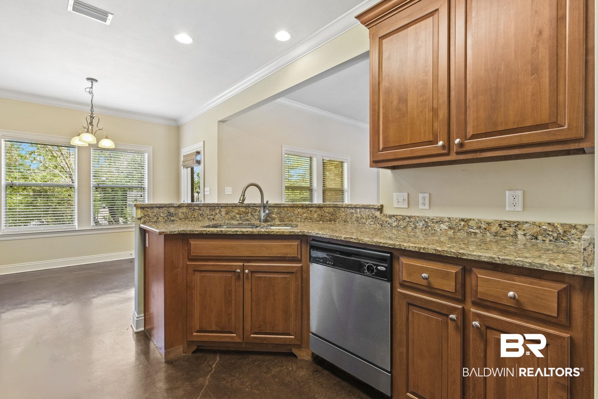134 Hawthorne Circle Fairhope, AL 36532 - Photo 20 of 45 Kitchen