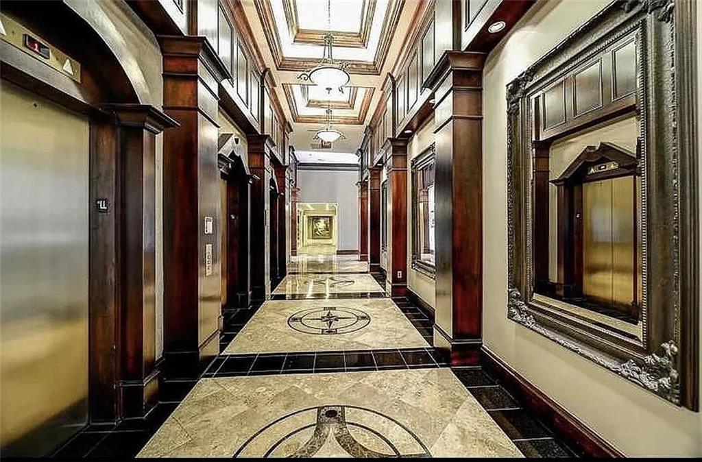 3334 Peachtree Road Northeast, Unit 403 Atlanta, GA 30326 - Photo 36 of 52 a picture of a outdoor space