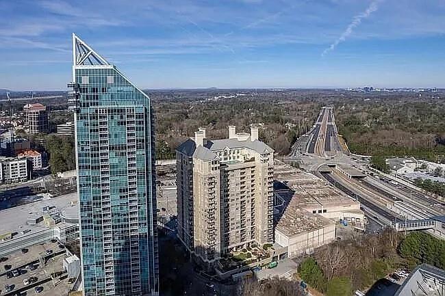 3334 Peachtree Road Northeast, Unit 403 Atlanta, GA 30326 - Photo 41 of 52 a view of a city with tall buildings