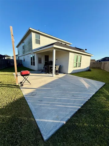a front view of house with yard
