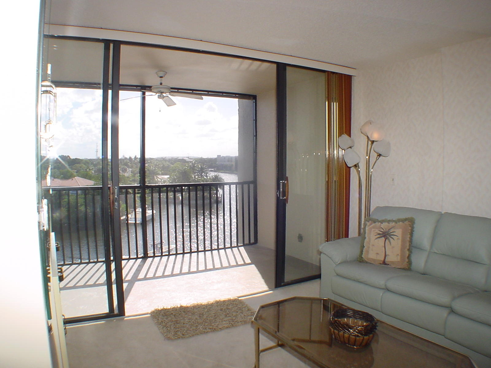 22 Royal Palm Way, Unit 604 Boca Raton, FL 33432 - Photo 7 of 46 DSC00544