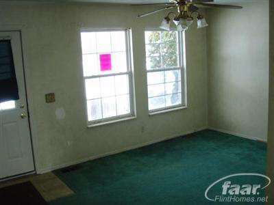 8475 West Frances Road Flushing, MI 48433 - Photo 6 of 12 20144320-5.JPG