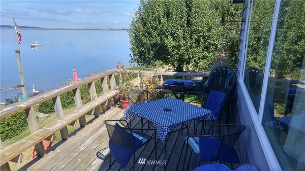 $1,700 | 19014 Soundview Drive Northwest, Stanwood, WA 98292