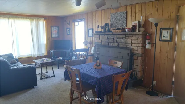 $1,700 | 19014 Soundview Drive Northwest, Stanwood, WA 98292