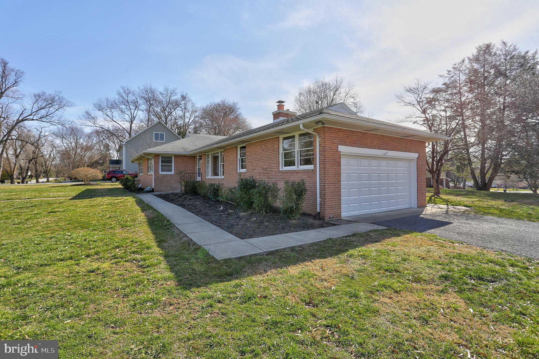 9117 Dunloggin Road Ellicott City, MD 21042 - Photo 2 of 37 Exterior Side/Front