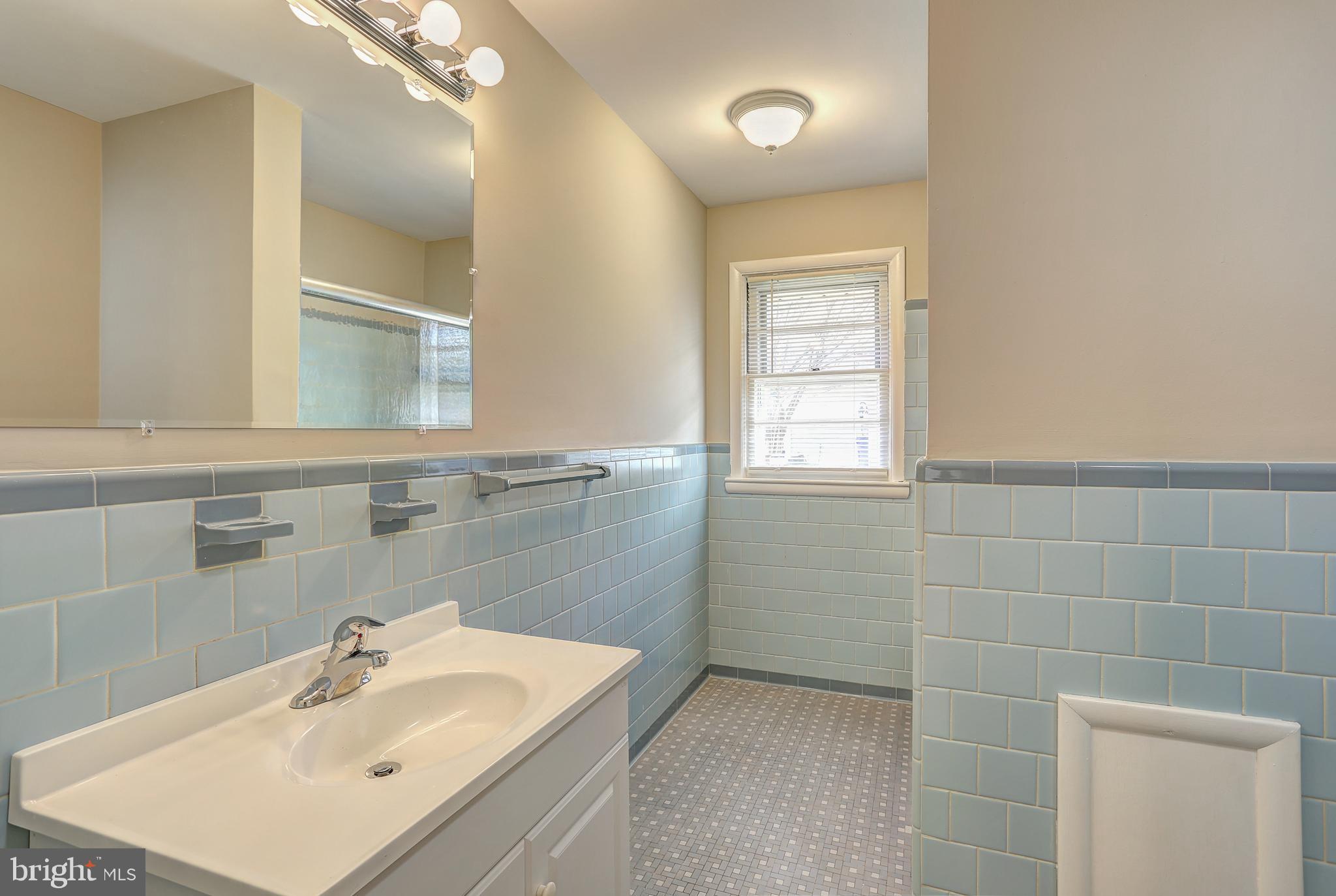 9117 Dunloggin Road Ellicott City, MD 21042 - Photo 15 of 37 Bath