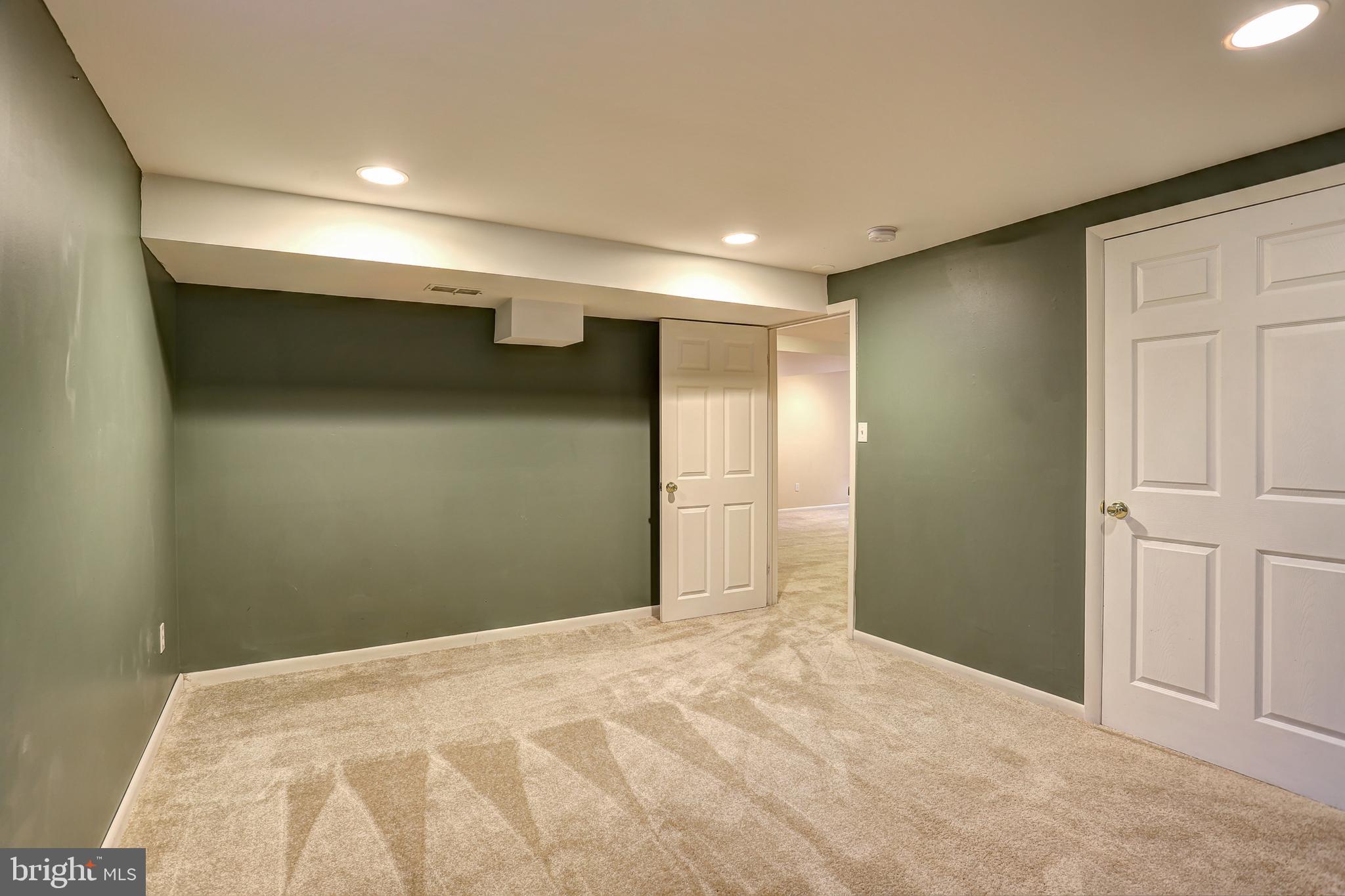 9117 Dunloggin Road Ellicott City, MD 21042 - Photo 23 of 37