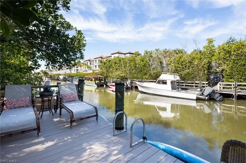 $595,000 | 1595 Curlew Avenue, Unit 4, Naples, FL 34102