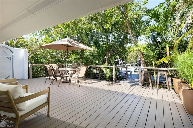 $595,000 | 1595 Curlew Avenue, Unit 4, Naples, FL 34102