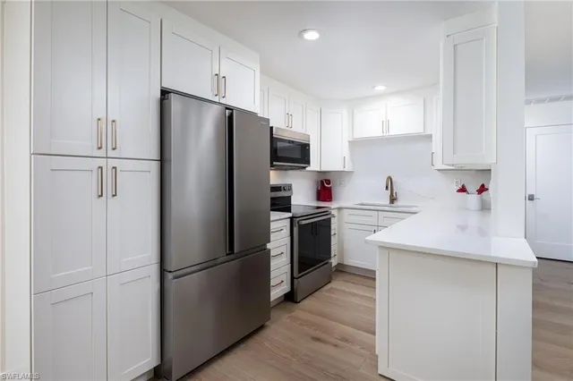 $595,000 | 1595 Curlew Avenue, Unit 4, Naples, FL 34102