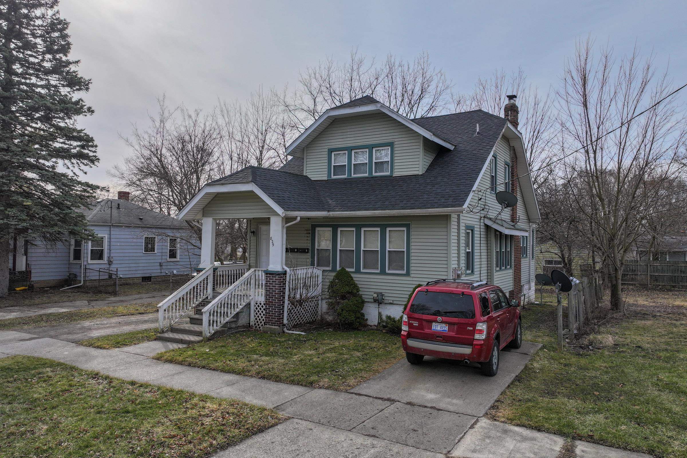 829 Clinton Street, Unit 3 Flint, MI 48507 - Photo 2 of 15