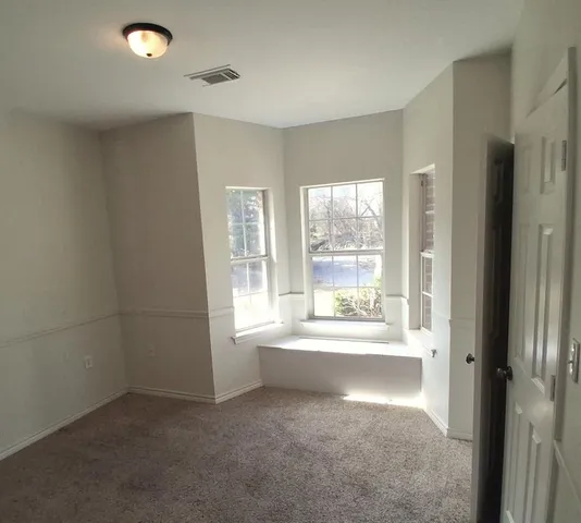 $369,500 | 301 County Road 5066, Leonard, TX 75452