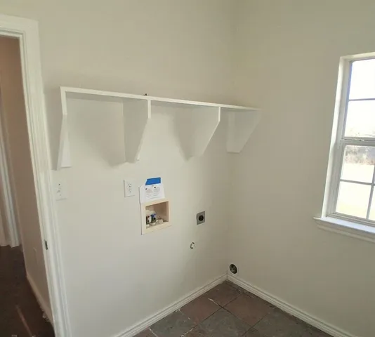 $369,500 | 301 County Road 5066, Leonard, TX 75452