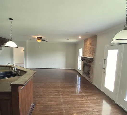 $369,500 | 301 County Road 5066, Leonard, TX 75452