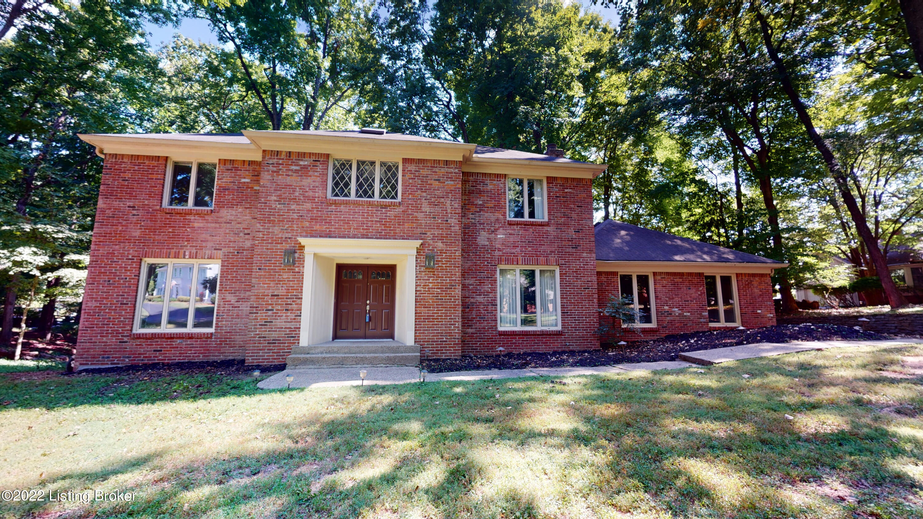7301 Fox Harbor Road Prospect, KY 40059 - Photo 2 of 50 Fox-Harbor-Connie-08252022_110639