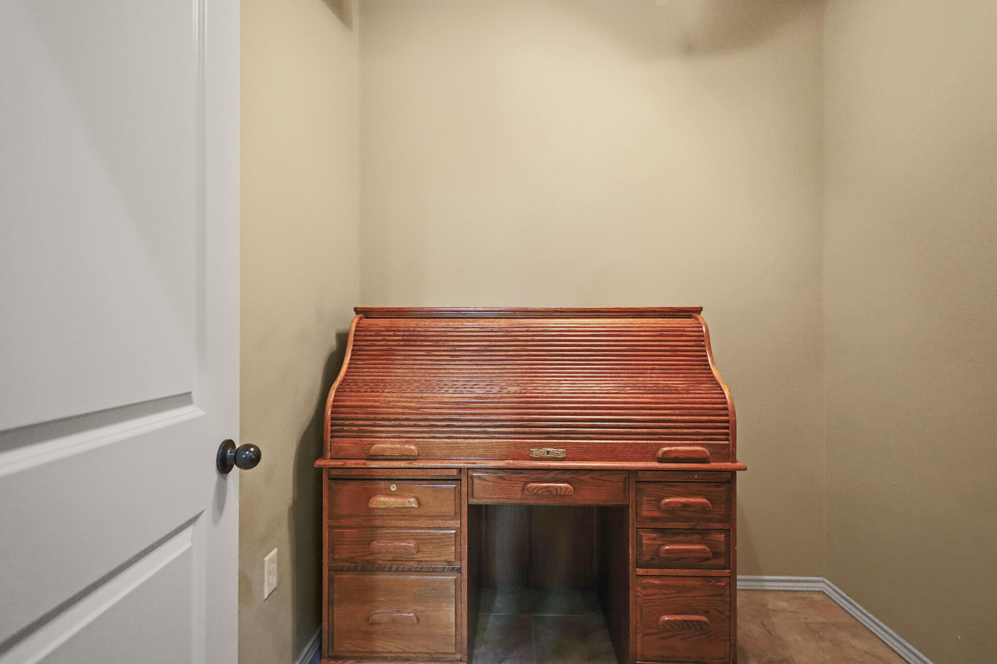 6005 93rd Street Lubbock, TX 79424 - Photo 21 of 31 a close view of washer and dryer
